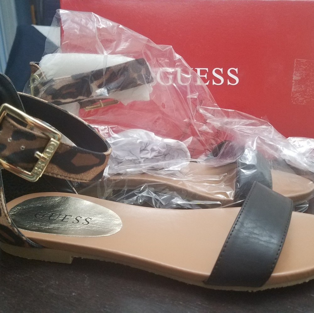 Guess sandals